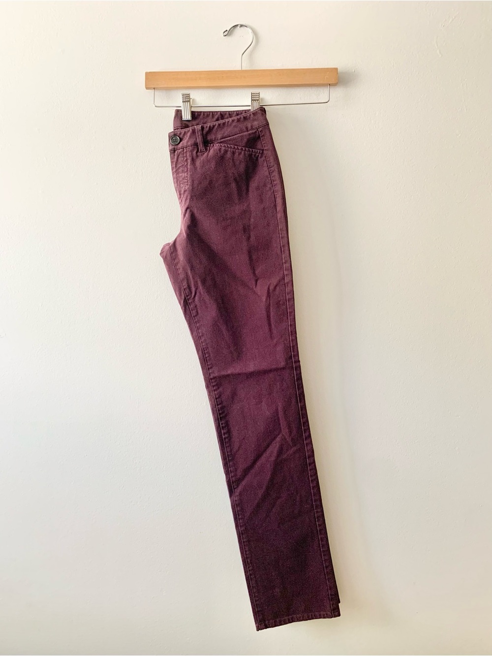 NEW Uniqlo Slim Straight Pants in Plum